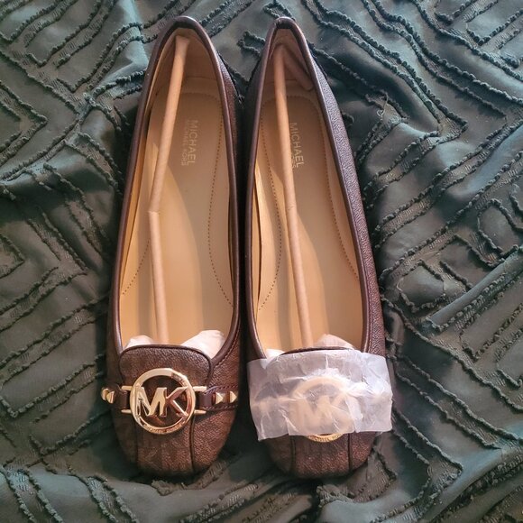 Micheal Kors Flats NEW - Picture 1 of 2